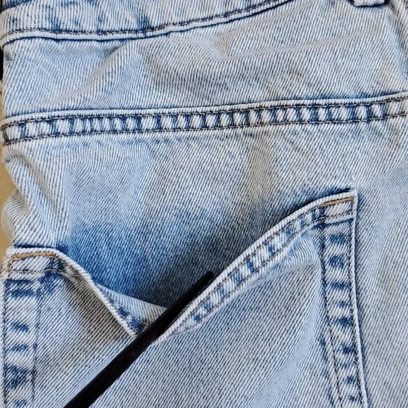 H&M Blue Denim Jeans Skirt Buttons sz 8 - Picture 6 of 9